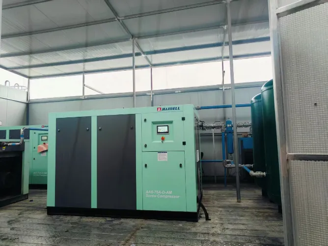Yuzhen 엔지니어, 베트남 자동차 부품 공장에 75kW Hanbell 2단계 VFD 공기 압축기 설치